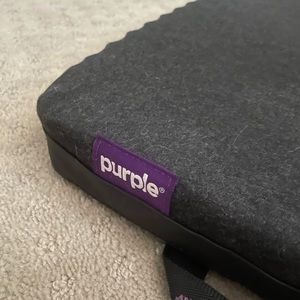 Purple gel cushion